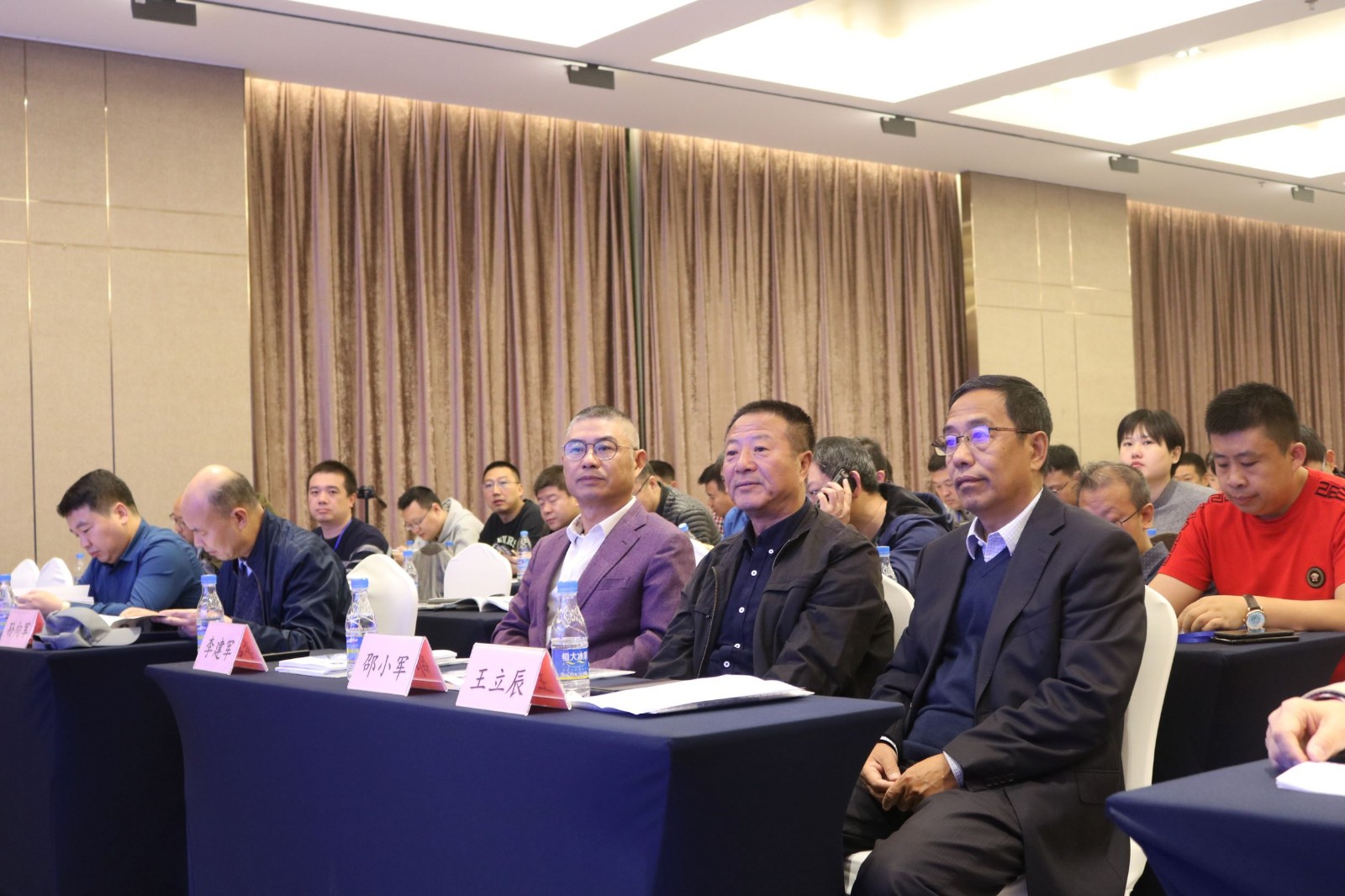 1575875698384704.jpg IMG_3995.JPG