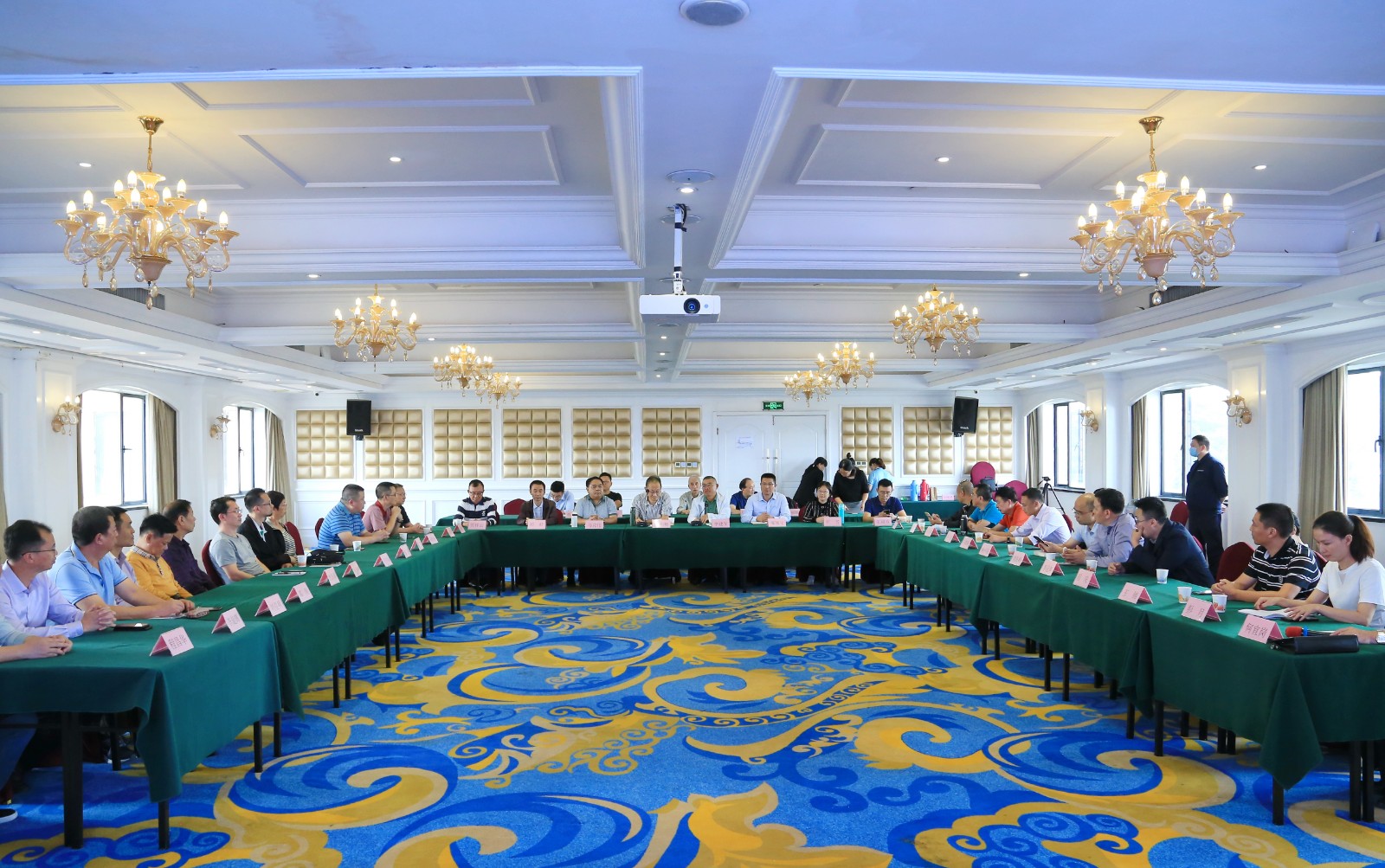 1602818988387572.jpg 會議.JPG