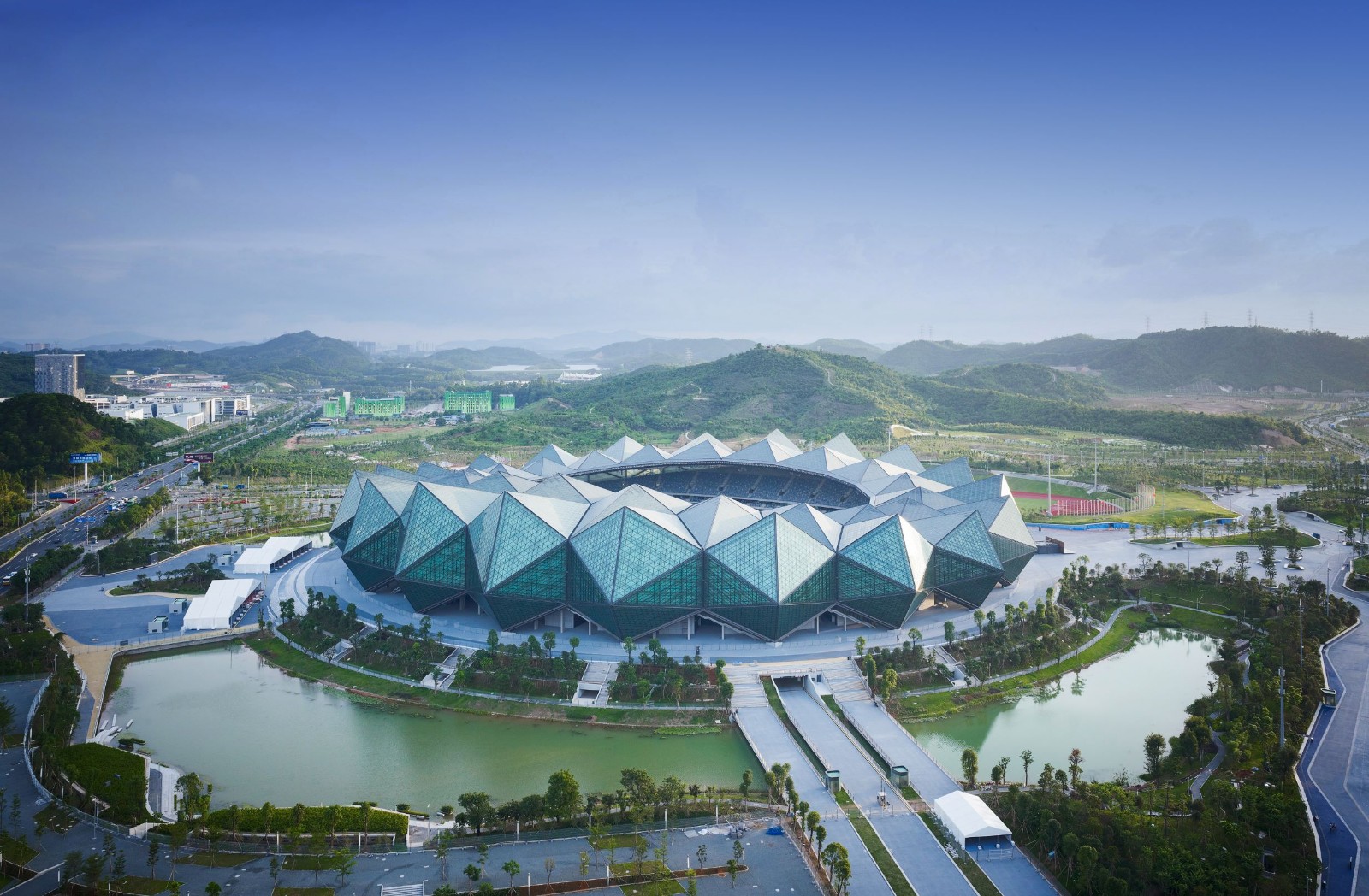 1603161352132534.jpg 深圳大運會主體育場(魯班獎、詹天佑獎)1.jpg