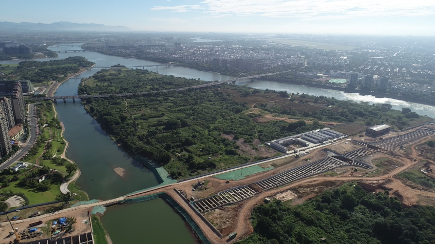 1607474501688919.png 荷一路暗挖隧道貫通照片 (1).png