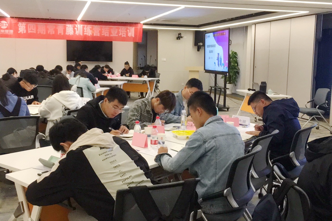 1638412921606767.jpg 1638412921606767.jpg