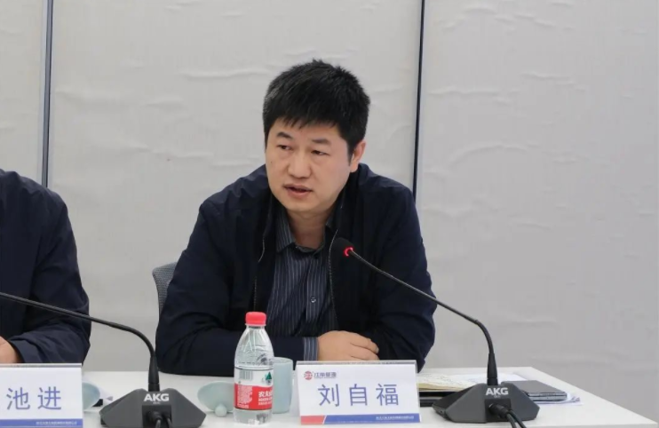 1698890725878466.png 1698890725878466.png