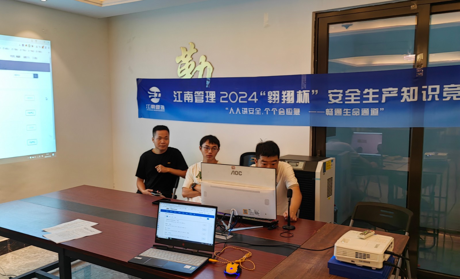 1720508196142316.jpg 1720508196142316.jpg